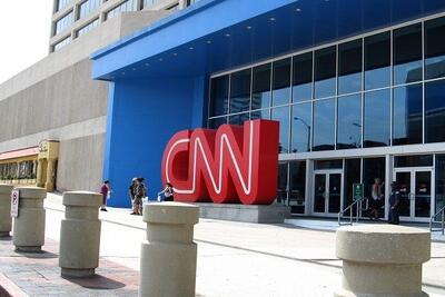  توقف پوشش خبری CNN با به صدا درآمدن آژیر در ابوظبی + فیلم