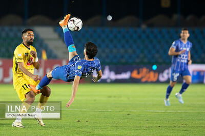  گزارش تصویری بازی استقلال تهران و فجرسپاسی