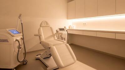  لیست خدمات کلینیک زیبایی؛ قبل از مراجعه بخوانید!