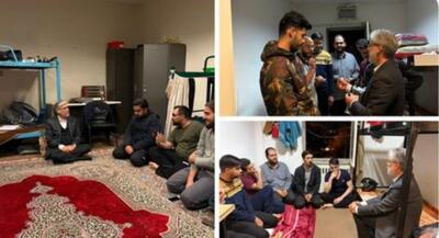  گفت‌وگوی سه ساعته وزیر علوم با دانشجویان خوابگاهی دانشگاه تهران + عکس