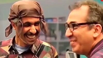 فیلم/ خنده دارترین سکانس از پشت صحنه در حاشیه که ثابت میکنه نمیشه جلوی جواد رضویان بازی کرد/ جواد یه سبک زندگیه