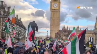  تجمعات اعتراضی علیه حمله به ایران در مرکز لندن در حال برگزاری است