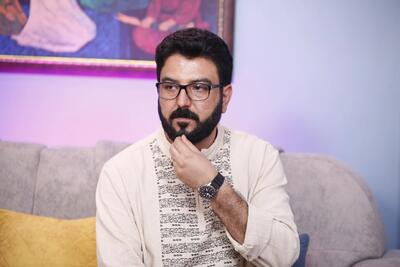  لحظه اعلام خبر شهادت رهبر انقلاب از زبان حامد عسکری