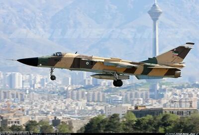  جنگنده‌های ارتش پایگاه‌های آمریکا را بمباران کردند