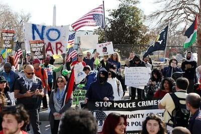  تجمع معترضان مقابل کاخ سفید پس از حملات به ایران