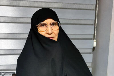  واکنش دختر امام خمینی(ره) به شهادت رهبر انقلاب