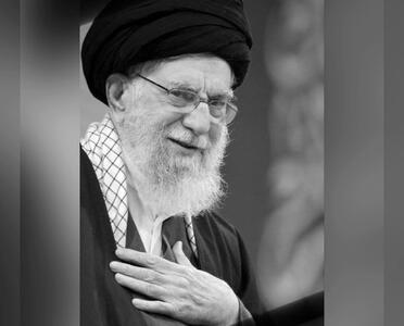  آیت‌الله خامنه‌ای پناه مستضعفان عالم و خاری در چشم دشمنان انقلاب بودند