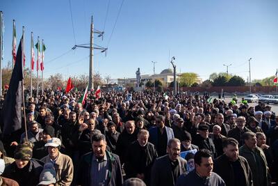  اجتماع مردم قزوین در سوگ شهادت رهبر معظم انقلاب