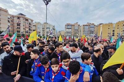  تجمع گسترده در ضاحیه بیروت در محکومیت ترور رهبر انقلاب