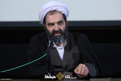  استاد سروش محلاتی: حضرت آیت الله خامنه ای بزرگترین شخصیت دنیای معاصر در مقابله با جبهه استکبار بود