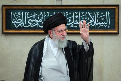  آیت‌الله سبحانی: آیت‌الله خامنه‌ای مصداق «إنما الحیاة عقیدة و جهاد» بودند