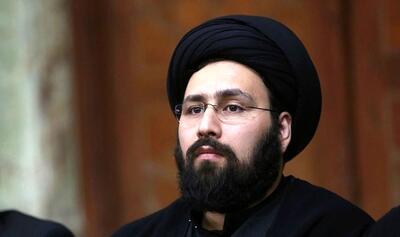  علی خمینی: دشمنان آرزوی عقب‌نشینی ایران را به گور می برند