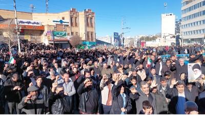  ایلام در سوگ نشست / تجمع مردم ایلام در پی شهادت امام امت به دست جنایتکاران آمریکایی-صهیونی+فیلم