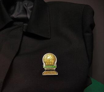  انتشار برای اولین بار| تصویری از نشان و لباس خدمت، رهبر شهید انقلاب، خادم الرضا (ع)