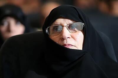  پیام تسلیت دخترامام خمینی در پی شهادت رهبر انقلاب