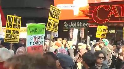  تصاویر اعتراض آمریکایی‌ها در قلب نیویورک به حمله غیرقانونی آمریکا به ایران