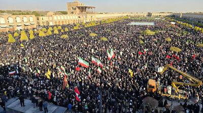  لحظات حمله موشکی ایران همزمان با تجمع عظیم نقش جهان