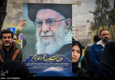  پرچم هدایت رهبر انقلاب بر زمین نمی‌افتد - تسنیم