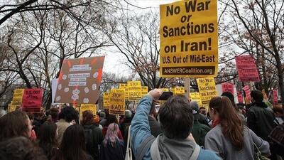  راهپیمایی معترضان ضدجنگ در اطراف سفارت‌های آمریکا و رژیم صهیونیستی در آتن