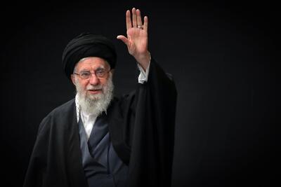  خروش ماتم و خشم در «ایرانِ کوچک» / سه‌راه رجایی‌شهر، میعادگاه سوگوارانِ رهبر شهید و لاله‎‌های «شجره طیبه»