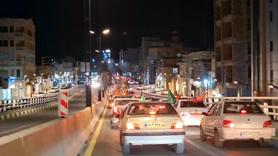 ولایتمداران بام ایران اقتدار خود را با رژه خودرویی نشان دادند+ فیلم