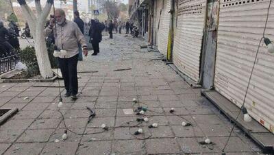  خبرنگار اسپوتنیک در تهران گزارش می‌دهد، بمباران‌های گسترده ادامه دارد و جت‌های جنگنده به مناطق مسکونی تهران حمله می‌کنند.