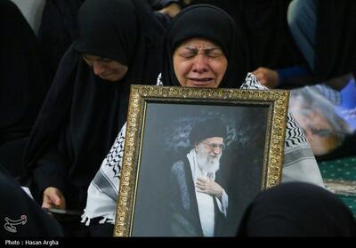  بیقراری مردم زنجان در سوگ شهادت امام خامنه‌ای   تصاویر - تسنیم