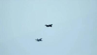  عبور ۴ فروند جنگنده F-۱۵ اسرائیلی از آسمان کرج پس از انجام بمباران اخیر