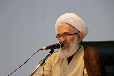  عضو خبرگان رهبری: شخصیتی مانند رهبر شهید انقلاب را انتخاب خواهیم کرد