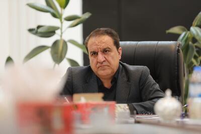  کالاهای اساسی به وفور در بازار موجود است/ افزایش ۲ ساعته فعالیت نانوایی‌ها