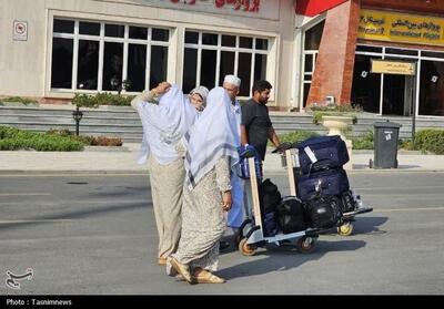  آغاز بازگشت زائران عمره/ ورود نخستین کاروان از مرز  عرعر  - تسنیم