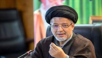  مجتبی خامنه ای ما را با یک مجتبی خامنه ای دیگر که ثروتمند است، قاطی می کنند