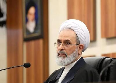  آیت الله اعرافی، از همکاری با حوزه و دانشگاه تا نشستن کنار پزشکیان و اژه‌ای؛ از جامعه المصطفی تا شورای موقت رهبری