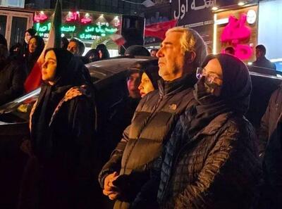  تصویر حضور ابراهیم حاتمی کیا در تجمعات مردمی امشب