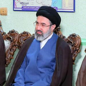  نظر فقیه عالیقدر حضرت آیت الله سیفی مازندرانی درباره شایستگی حضرت آیت الله حاج سید مجتبی خامنه ای