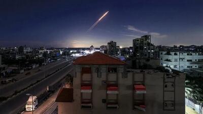  کاهش فزاینده موشک‌های پدافندی اعراب خلیج فارس؛ آسمان منطقه در آتش است