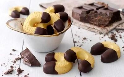  طرز تهیه شیرینی نعلی بسیار ساده و خوشمزه