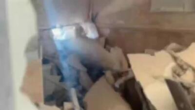  فیلم موشک عمل‌ نکرده وسط دیوار یک منزل مسکونی در محدوده‌ منطقه 3 تهران