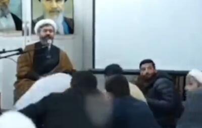  طنین انداز شعار الله اکبر مردم در پاسخ به حمله دشمن صهیونی_آمریکایی در نزدیکی محل جلسه هماهنگی «طلاب و نیرو‌های جهادی قم» در شرق تهران