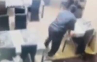  تصاویر دوربین مداربسته یک رستوران، آوار شدن سقف و دیوار آشپزخانه رستوران را ثبت کرده است