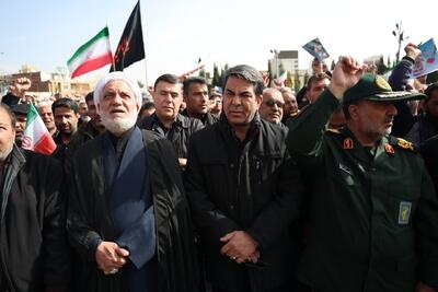  استاندار کرمان: حضور مردم در دفاع از کیان کشور مهم‌ترین عامل شکست دشمن است