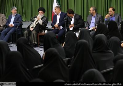  مهمانی نیمه رمضان بدون صاحب خانه/شعر یک رسانه قدرتمند است 