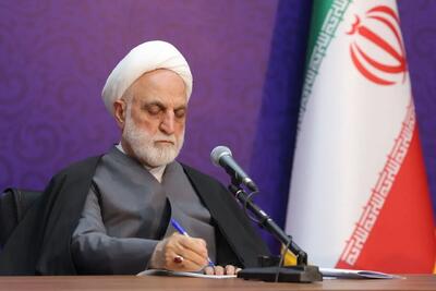  بازدید حجت‌الاسلام‌والمسلمین محسنی‌اژه‌ای از یکی از نواحی دادسرای تهران