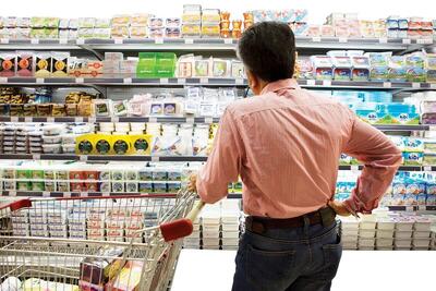  توزیع بسته‌های معیشتی میان نیازمندان ادامه دارد/ توزیع بیش از ۵۰ میلیون غذای گرم