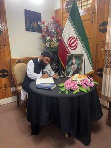  ذبیح الله مجاهد در کنسولگری ایران حضور یافت + عکس