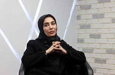  رجزخوانی ژیلا صادقی برای ترامپ به زبان انگلیسی