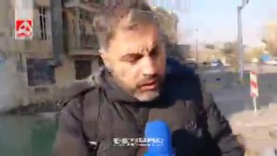  ببینید/ ایجاد گودال ۱۰ متری در یک خیابان تهران و ترکیدگی لوله آب