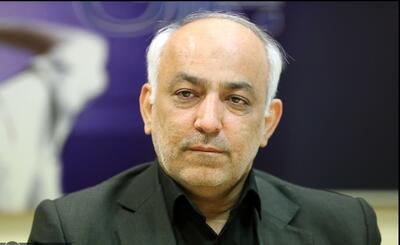  علی شکوری راد از زندان آزاد شد