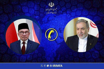  عراقچی: ایران خصومتی با کشورهای خلیج فارس ندارد/ متأسفیم که خاک کشورهای مسلمان منطقه در ماه رمضان مورد سوء استفاده آمریکا قرار می‌گیرد