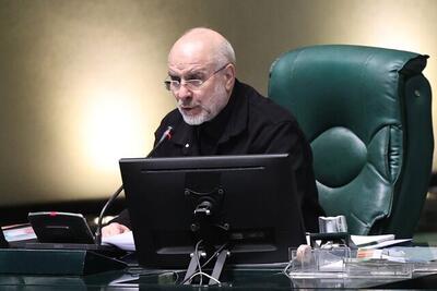  قالیباف: ‏ترامپ هنوز خبر ندارد با شهید کردن امام ما چه بلایی بر سر خود و سربازان آمریکایی آورده و می‌خواهد برای یک ملت تعیین تکلیف کند